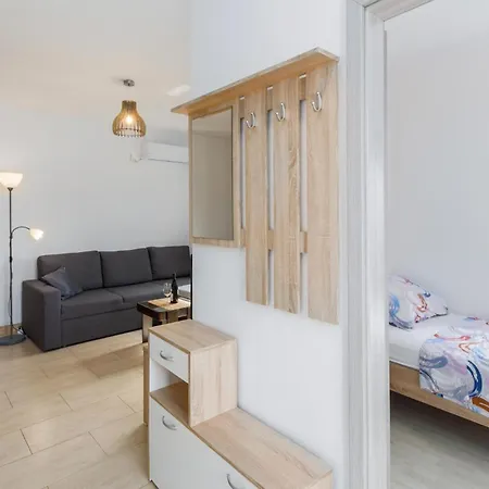 Awesome Home In Segotici *