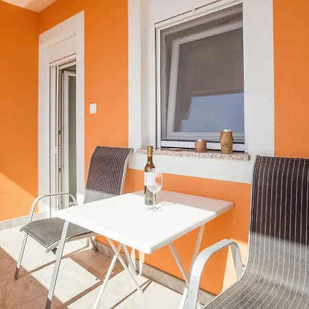 Awesome Home In Segotici Vakantiehuis *